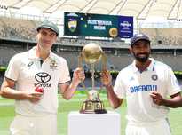 国足每逢大 国足每逢大